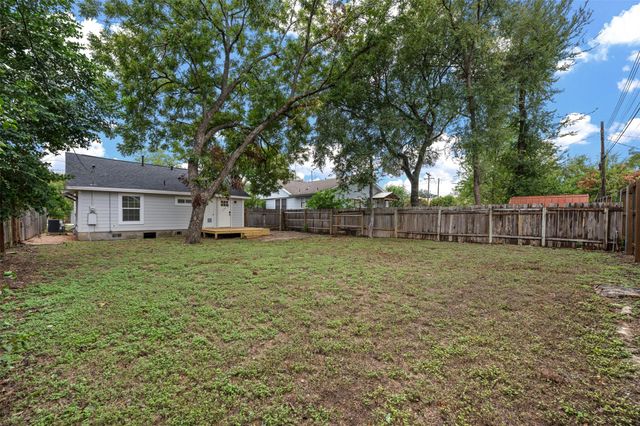 1806 Mohle DR, Austin, TX 78703