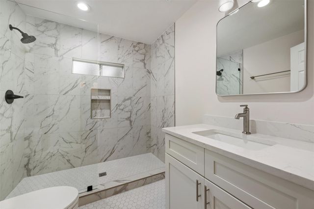 1806 Mohle DR, Austin, TX 78703