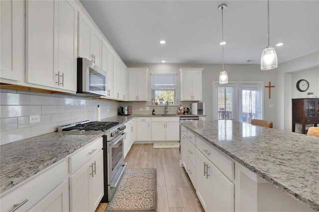 4396 Waxwing Street, Hoschton, GA 30548