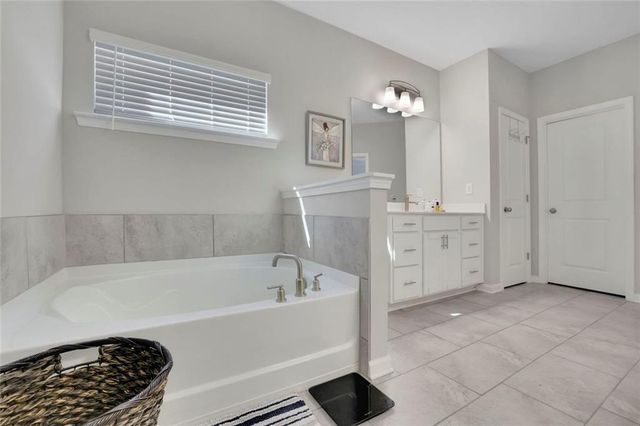 4396 Waxwing Street, Hoschton, GA 30548