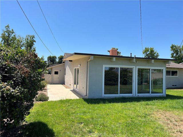 1528 N 1st Avenue, Upland, CA 91786