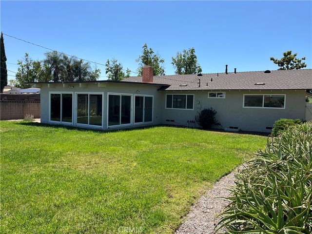 1528 N 1st Avenue, Upland, CA 91786