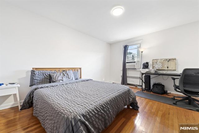 31 Leonard Street 2, Jersey City, NJ 07307