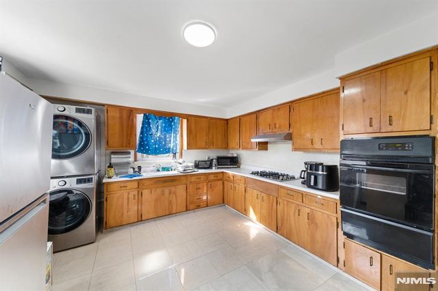 31 Leonard Street 2, Jersey City, NJ 07307