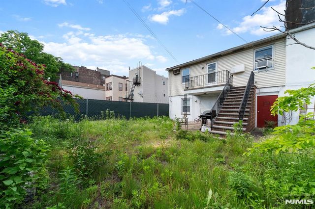 31 Leonard Street 2, Jersey City, NJ 07307