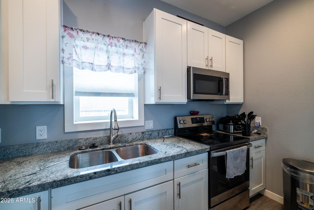 Image 15 of property listing at 317 N SAGUARO Drive, Apache Junction, AZ 85120