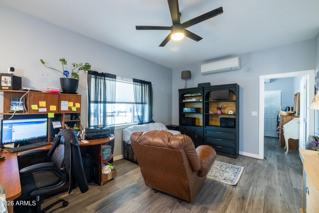 Image 19 of property listing at 317 N SAGUARO Drive, Apache Junction, AZ 85120