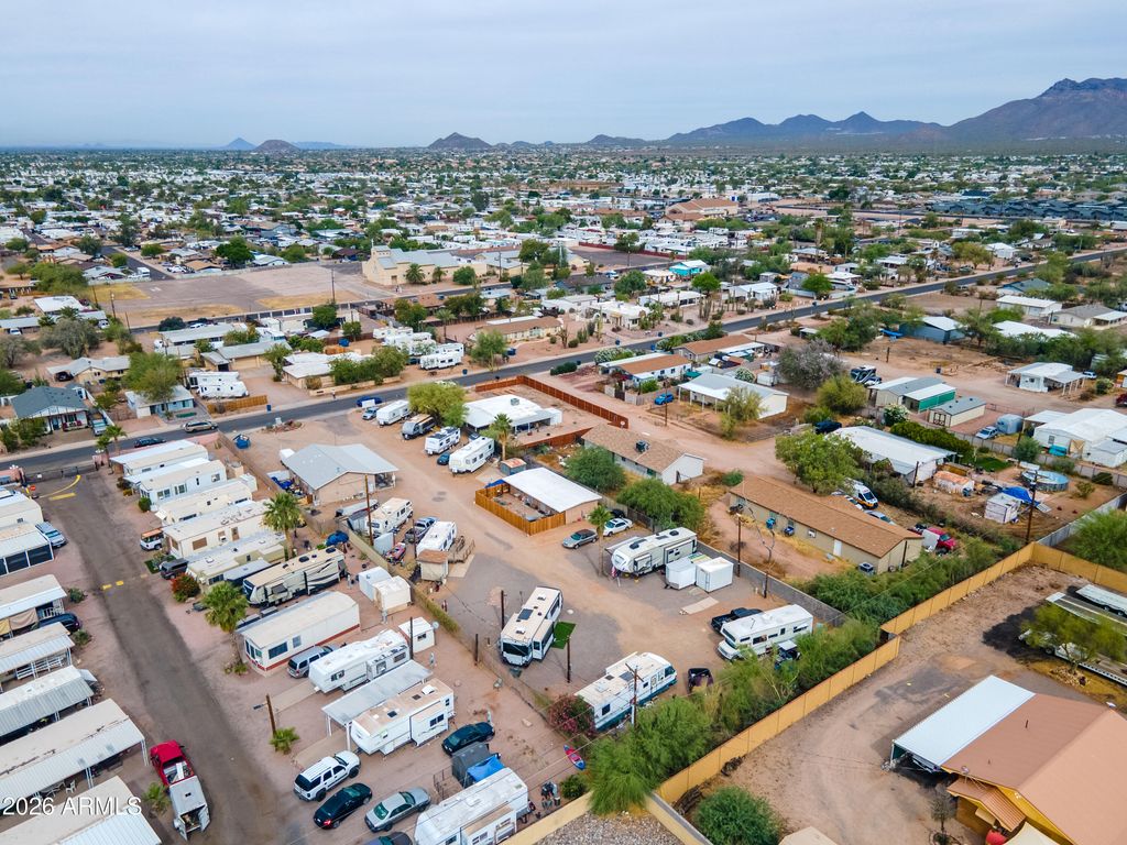 Image 38 of property listing at 317 N SAGUARO Drive, Apache Junction, AZ 85120