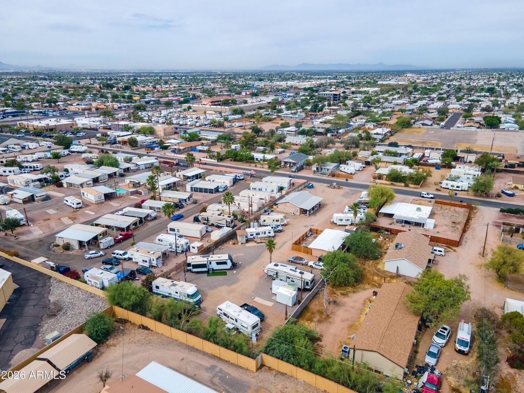 Image 40 of property listing at 317 N SAGUARO Drive, Apache Junction, AZ 85120
