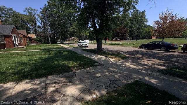 18057 Stansbury Street, Detroit, MI 48235