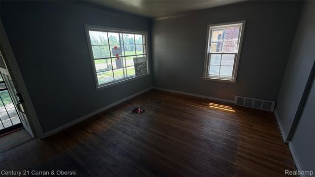 18057 Stansbury Street, Detroit, MI 48235