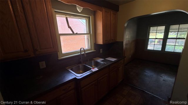 18057 Stansbury Street, Detroit, MI 48235