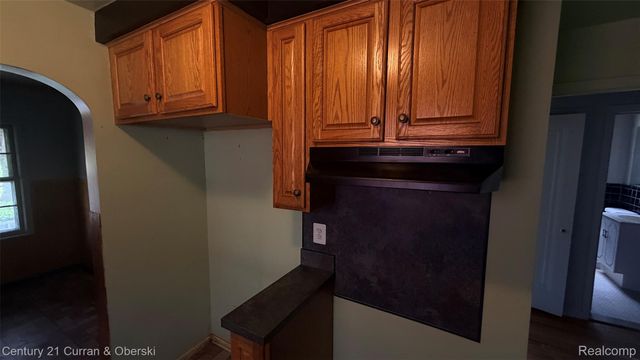 18057 Stansbury Street, Detroit, MI 48235