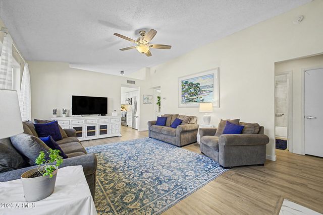 4711 E PIEDMONT Road, Phoenix, AZ 85044