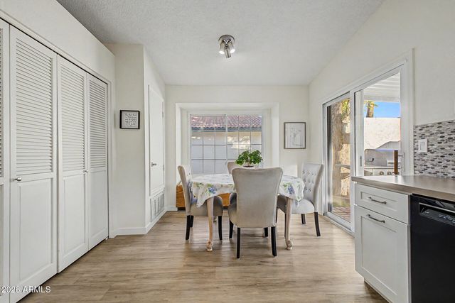 4711 E PIEDMONT Road, Phoenix, AZ 85044