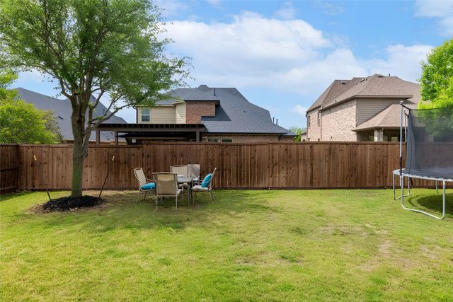 955 Champions Way, Roanoke, TX 76262