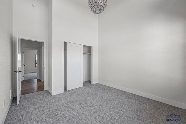 1493 OAK CREST CT, Spearfish, SD 57783