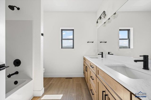 1493 OAK CREST CT, Spearfish, SD 57783