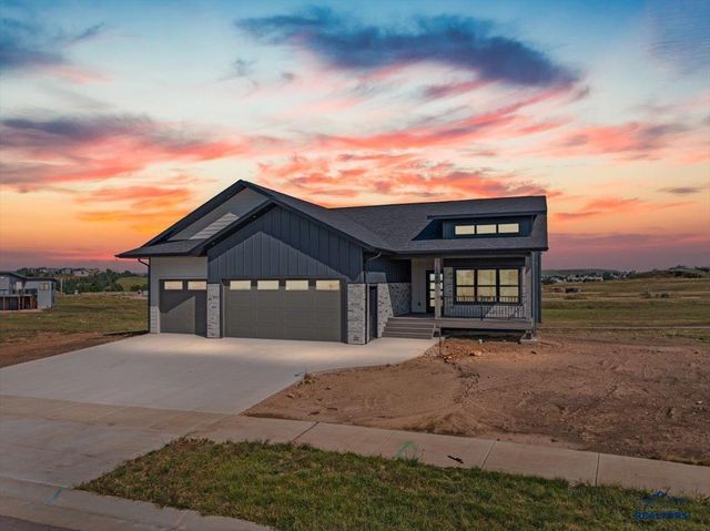 1493 OAK CREST CT, Spearfish, SD 57783