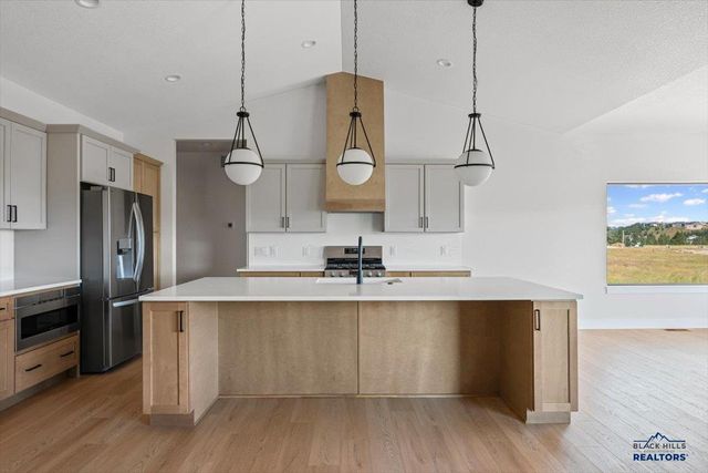 1493 OAK CREST CT, Spearfish, SD 57783