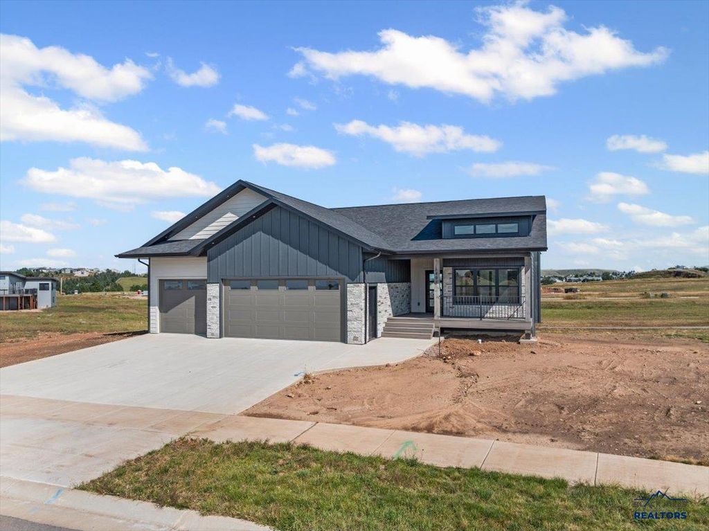 1493 OAK CREST CT, Spearfish, SD 57783