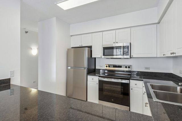 512 N Mcclurg Court 3809, Chicago, IL 60611
