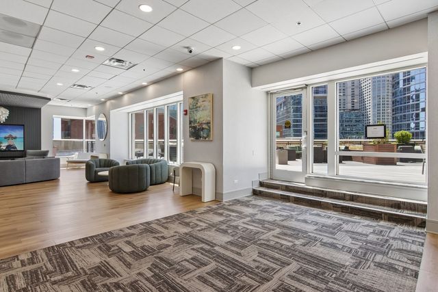 512 N Mcclurg Court 3809, Chicago, IL 60611