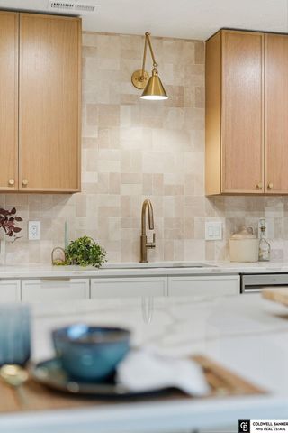 840 Lakeshore Drive, Lincoln, NE 68528