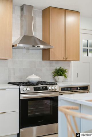 840 Lakeshore Drive, Lincoln, NE 68528