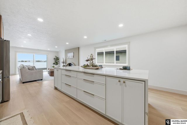 840 Lakeshore Drive, Lincoln, NE 68528