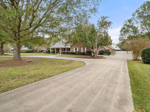 260 Country Lane, Deridder, LA 70634