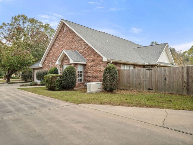 260 Country Lane, Deridder, LA 70634