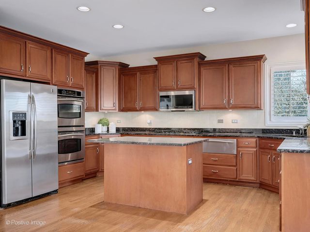 25704 Pastoral Drive, Plainfield, IL 60585