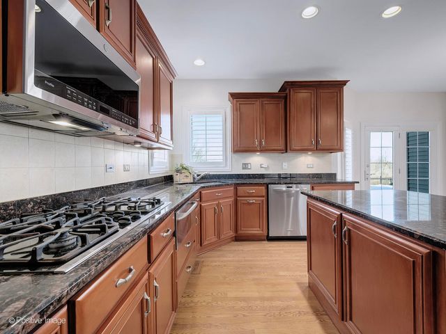 25704 Pastoral Drive, Plainfield, IL 60585