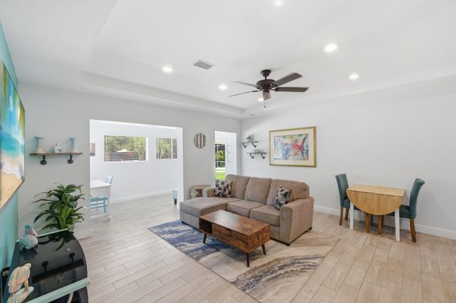 937 SW 17TH Street, Fort Lauderdale, FL 33315