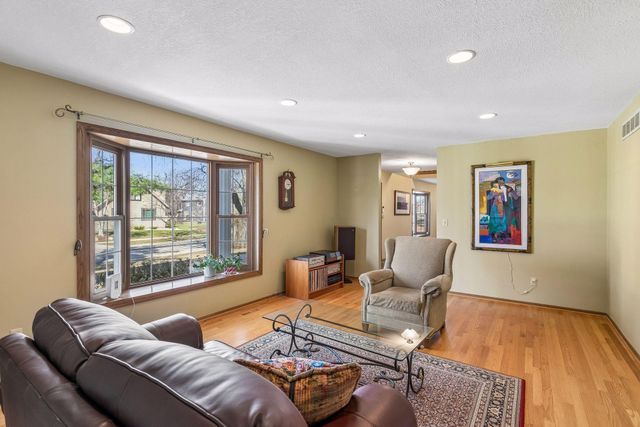 1812 7th Street SW, Rochester, MN 55902