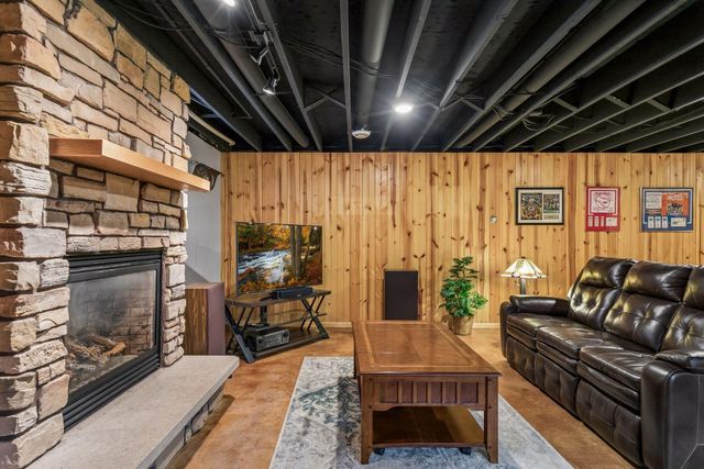 1812 7th Street SW, Rochester, MN 55902