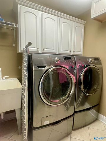 176 Forest Home Drive, Trinity, AL 35673
