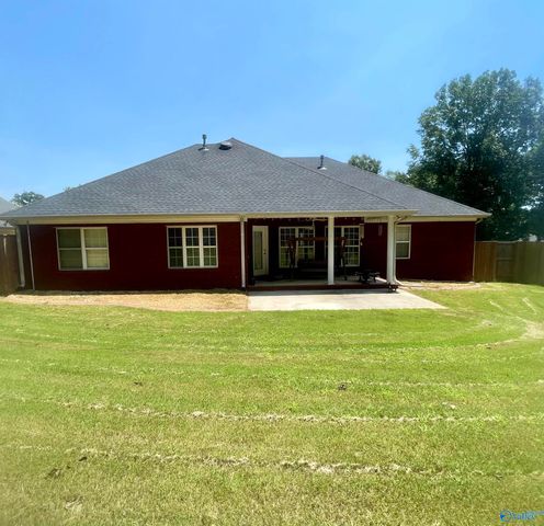176 Forest Home Drive, Trinity, AL 35673