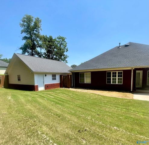 176 Forest Home Drive, Trinity, AL 35673