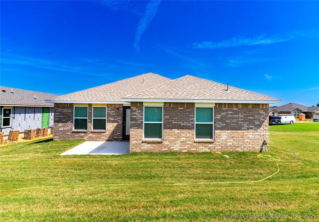 120 S 26th Street, Collinsville, OK 74021