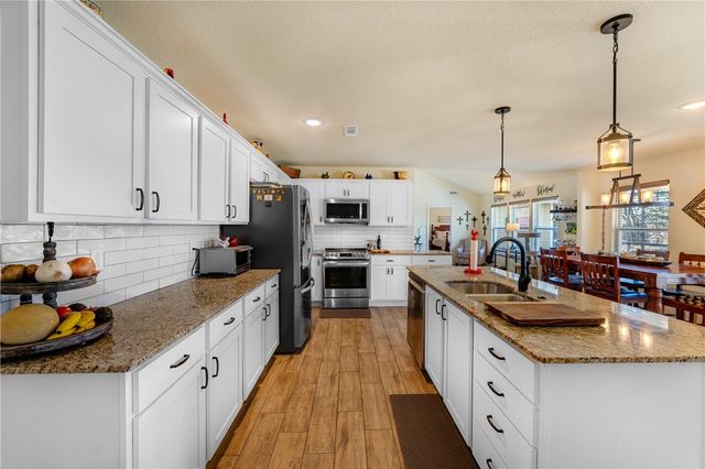 12627 Lodge Drive, Garfield, AR 72732