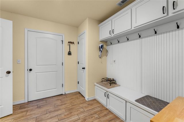 12627 Lodge Drive, Garfield, AR 72732