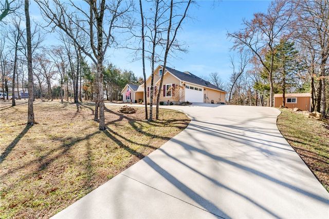 12627 Lodge Drive, Garfield, AR 72732