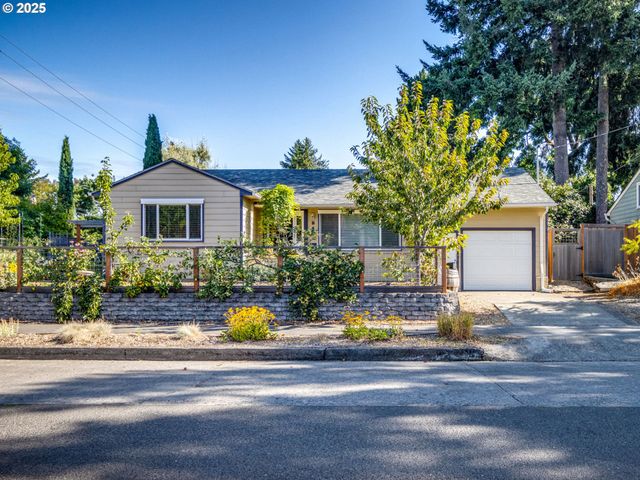 5425 N SYRACUSE St, Portland, OR 97203