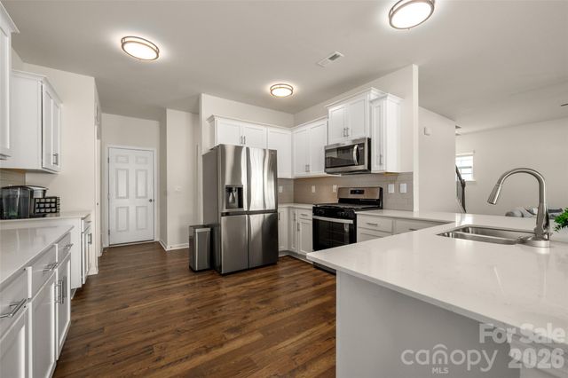 9529 Cotswood Place, Gastonia, NC 28056
