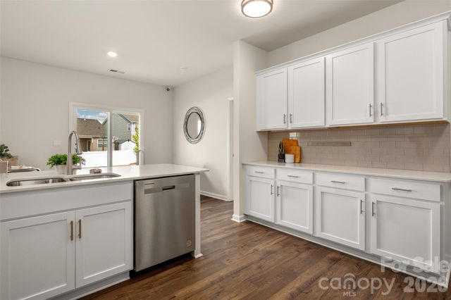 9529 Cotswood Place, Gastonia, NC 28056