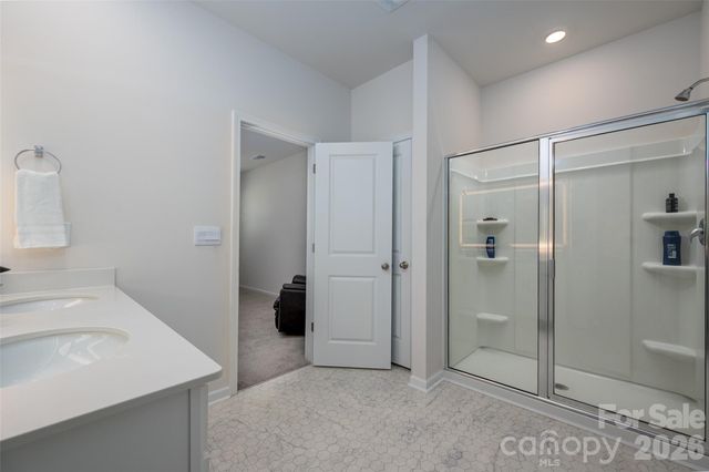 9529 Cotswood Place, Gastonia, NC 28056