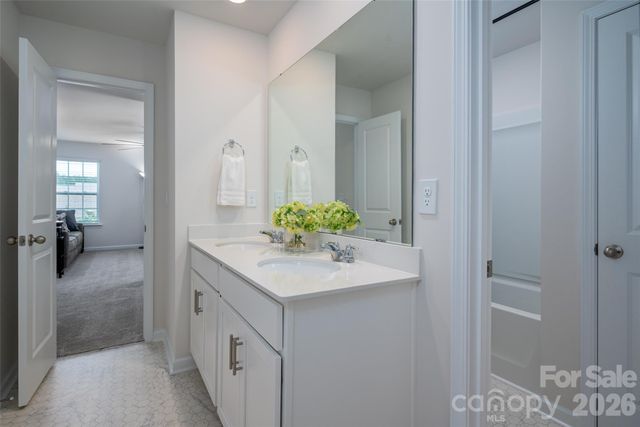 9529 Cotswood Place, Gastonia, NC 28056