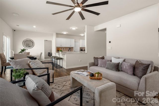 9529 Cotswood Place, Gastonia, NC 28056